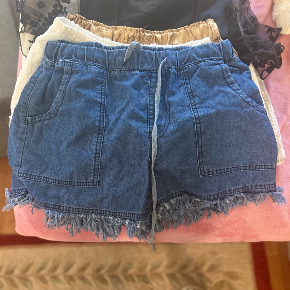 Women's Blue Denim Frayed Hem Drawstring Shorts